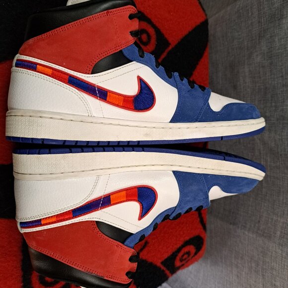 %Size 11.5 Nike Air Jordan 1 Mid Multicolored Swoosh 852542-146 Men AJ4 main image 6